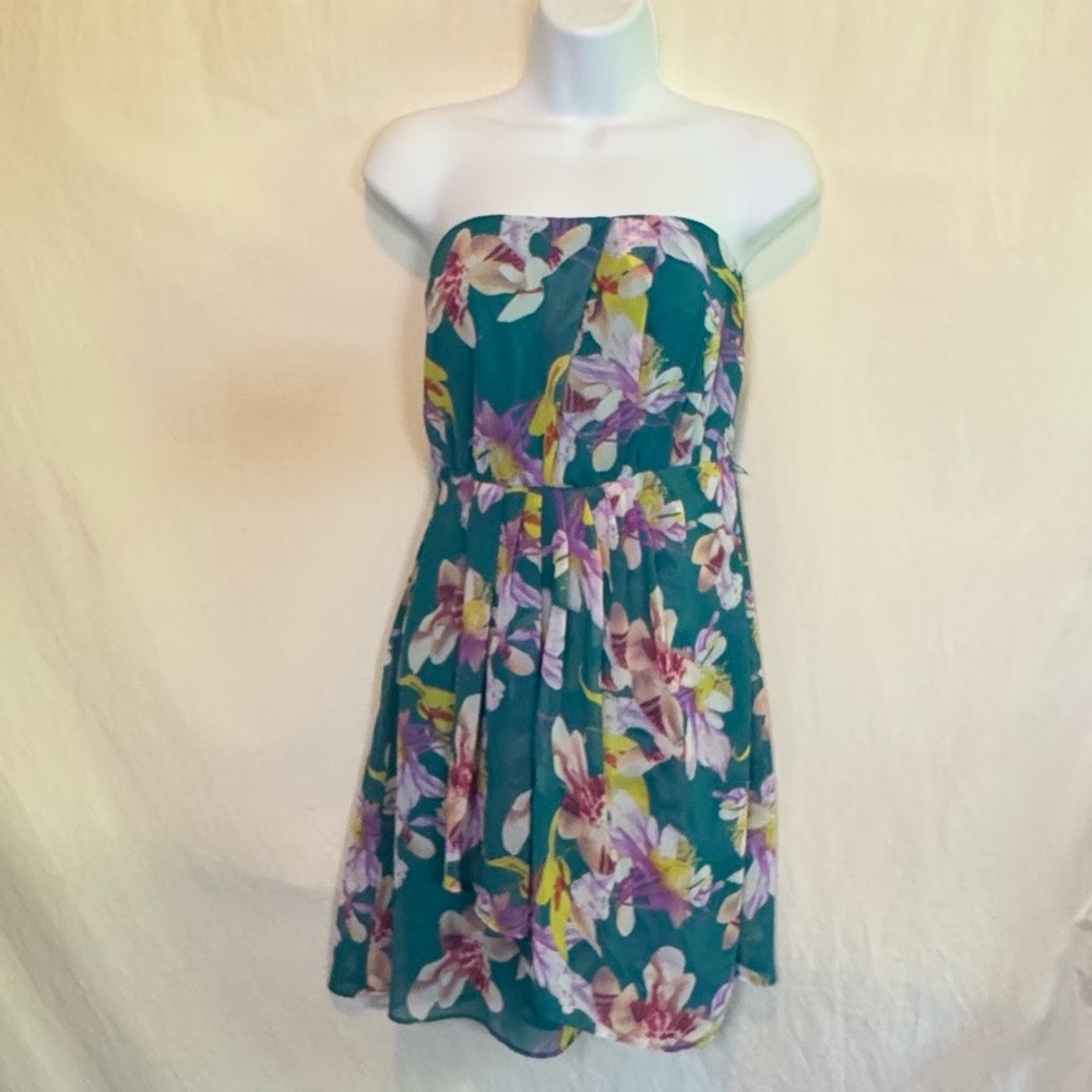 H-27 Express Green Purple‎ & White Floral Strapless Lined Summer Dress Size 2